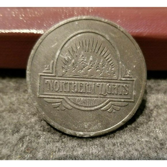 Northern Lights Casino Token Coin Double Sided 1.5 inch Commemorative SC228 - Picture 1 of 2